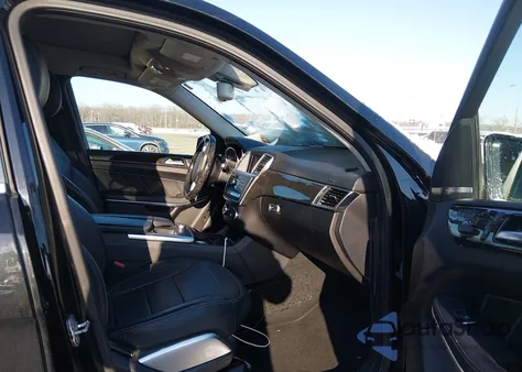 2016 Mercedes-Benz Gl 550 4Matic из США, поврежденный, VIN 4JGDF7DE7GA703688